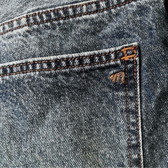 Madewell relaxed denim shorts Size: 30 Color: blue - Picture 3 of 11